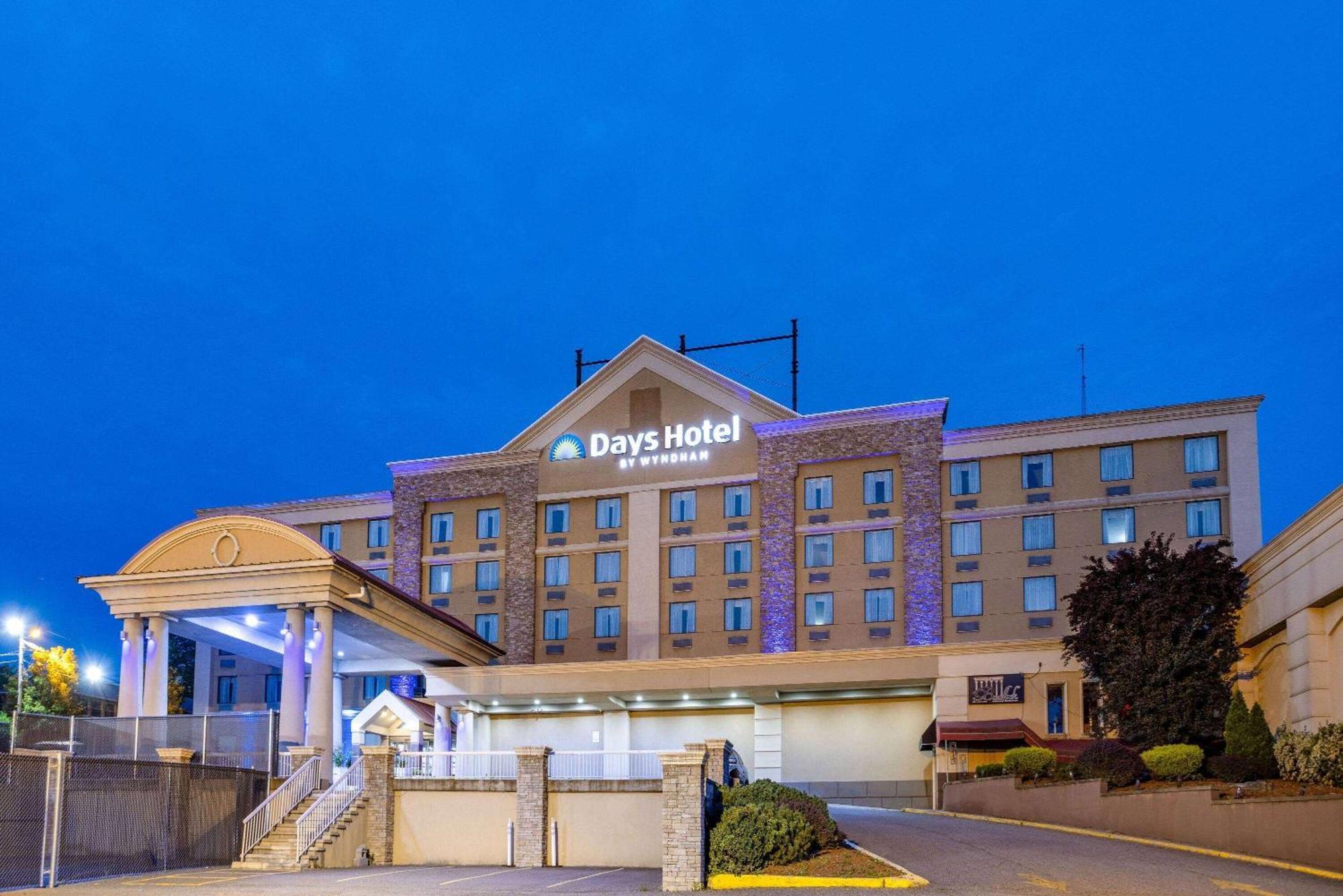 Days Hotel By Wyndham North Bergen Kültér fotó