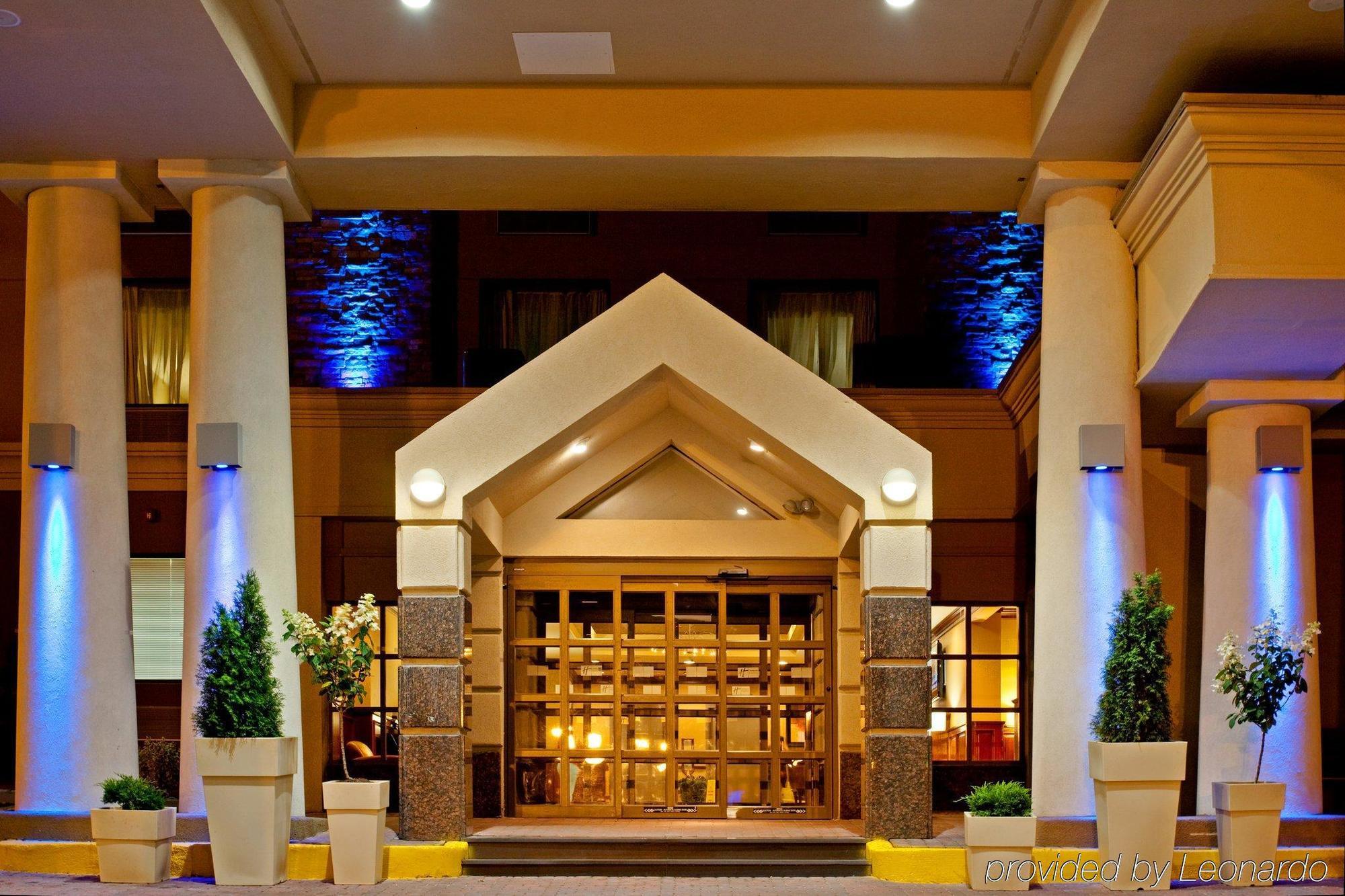 Days Hotel By Wyndham North Bergen Kültér fotó
