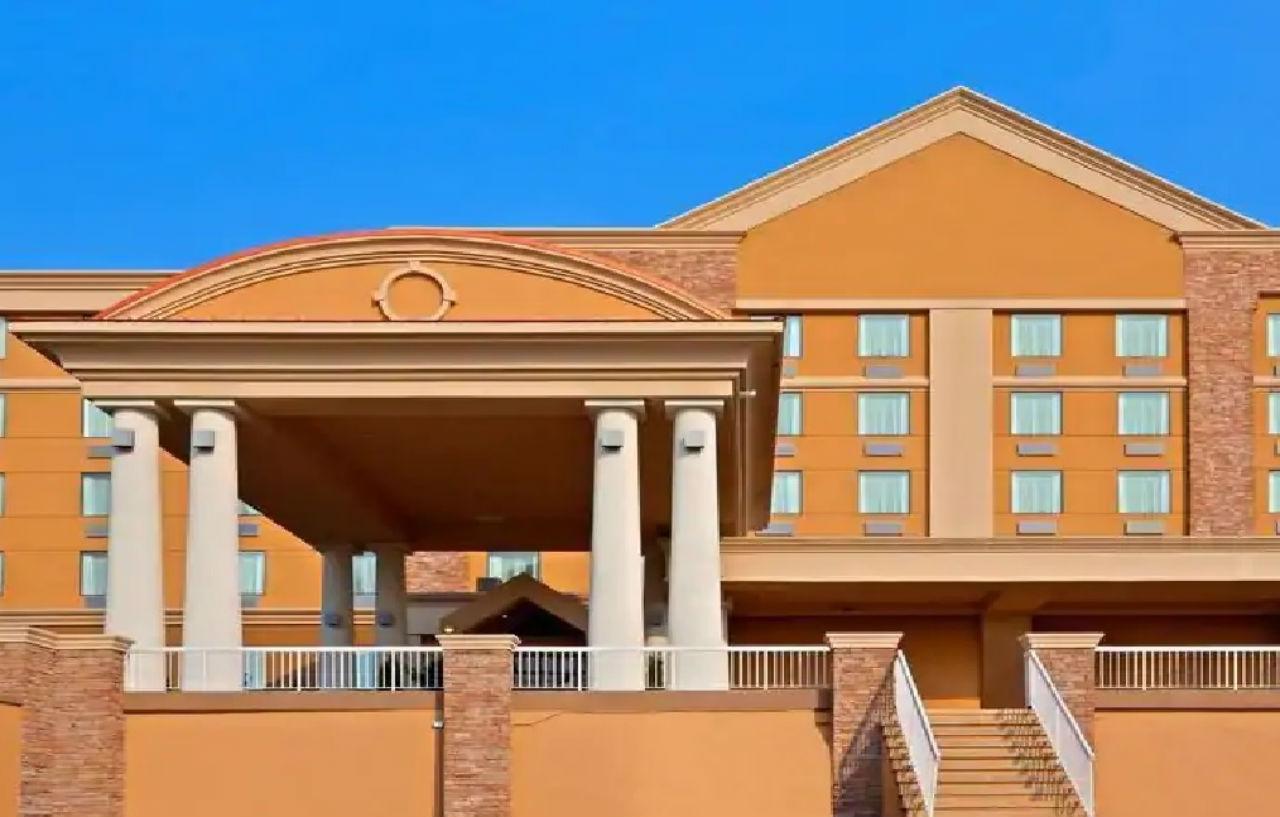 Days Hotel By Wyndham North Bergen Kültér fotó